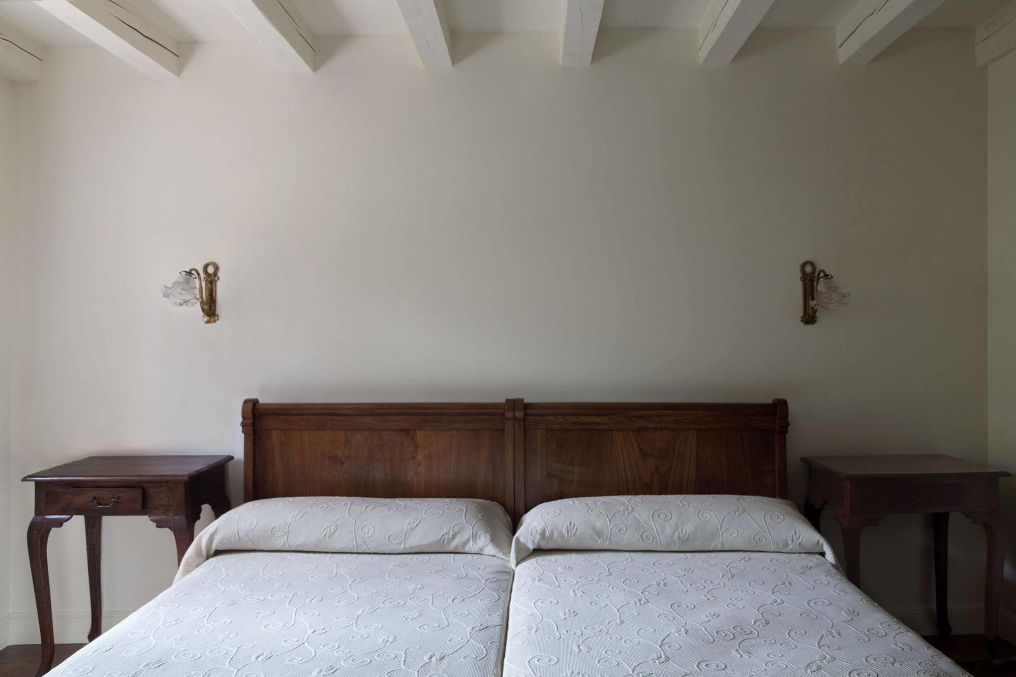 Hotel Iraragorri กัลดาเกา ภายนอก รูปภาพ